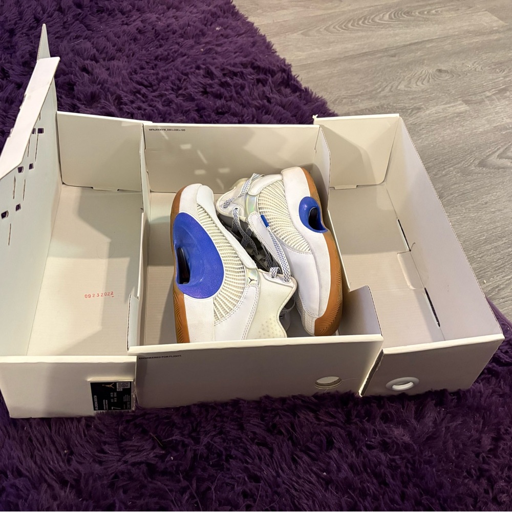 Air Jordan White and Blue Sneakers - Picture 5 of 6